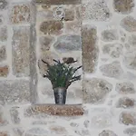 Vetilios Lithos Boutique Néon Oítilon