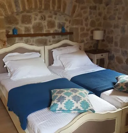 Maison d'hôtes Vetilios Lithos Boutique Néon Oítilon