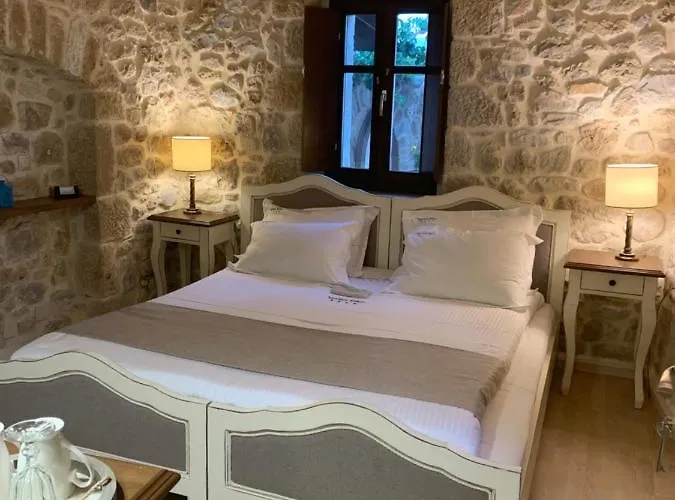 Vetilios Lithos Boutique Konukevi *