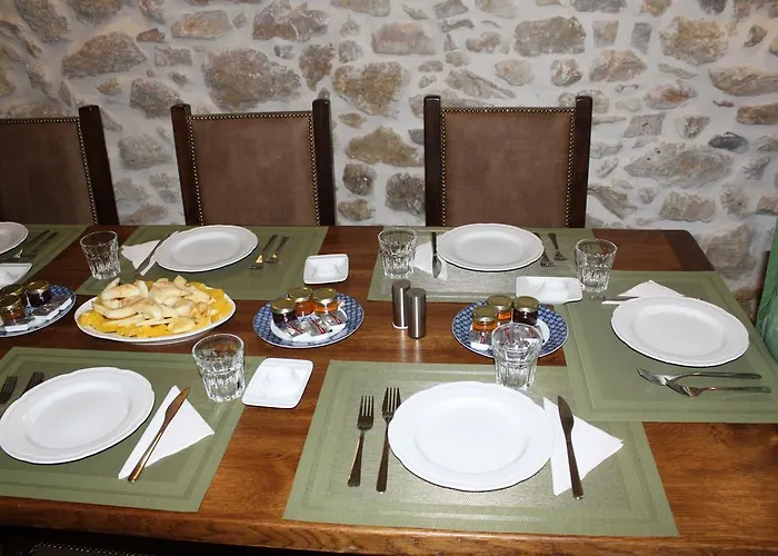 Konukevi Vetilios Lithos Boutique