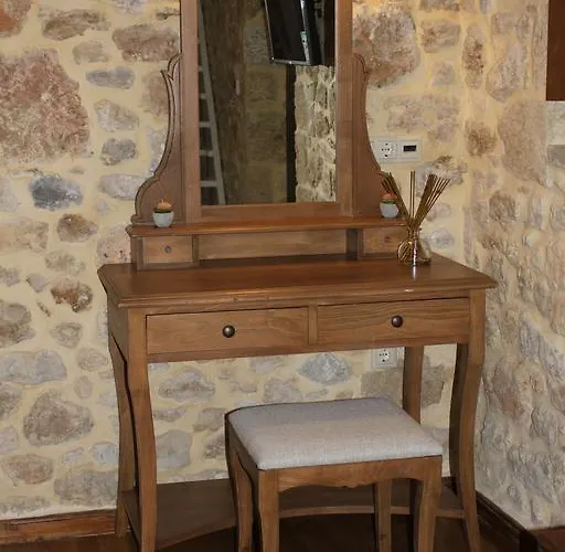 Vetilios Lithos Boutique