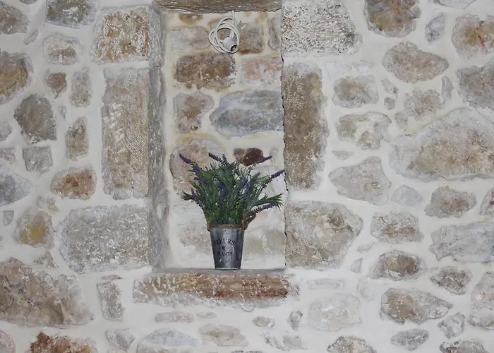 Vetilios Lithos Boutique Néon Oítilon