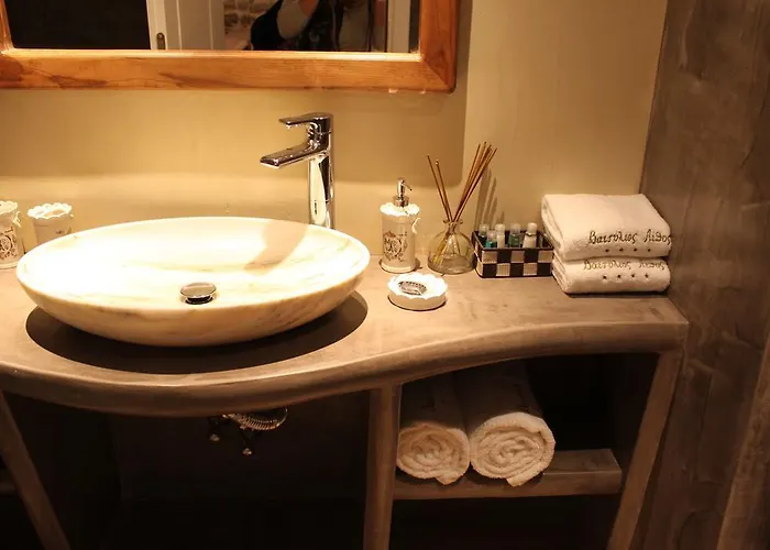 Vetilios Lithos Boutique