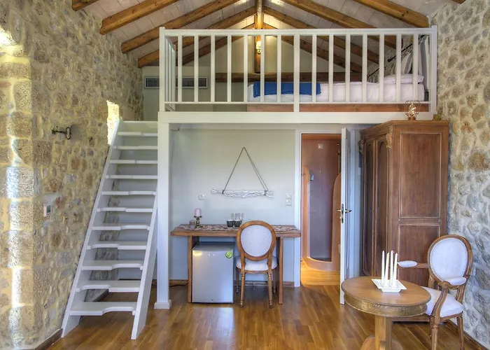 Vetilios Lithos Boutique