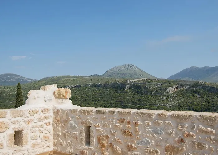 Casa de hóspedes Vetilios Lithos Boutique Néon Oítilon